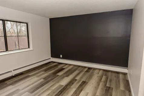 126 Mammoth Road Hooksett NH 03106