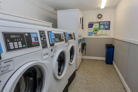 126 Mammoth Road Hooksett NH 03106