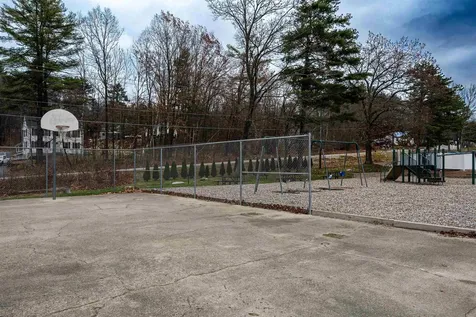 126 Mammoth Road Hooksett NH 03106