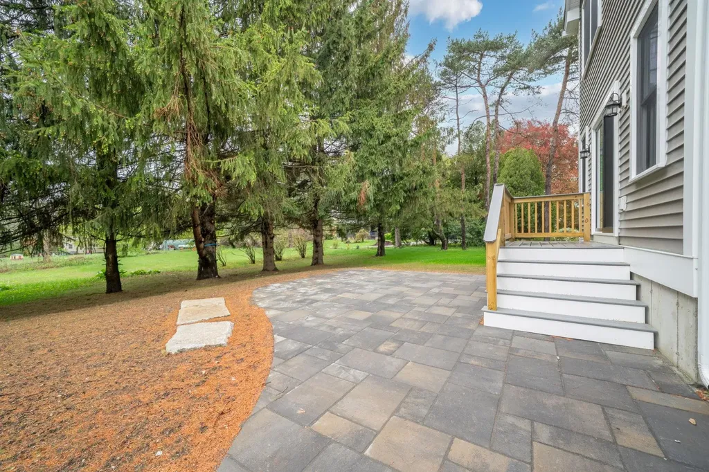 214 Pembroke Street Pembroke NH 03275