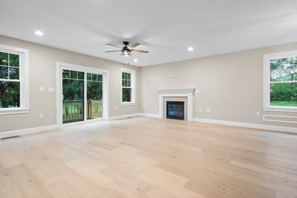 214 Pembroke Street Pembroke NH 03275