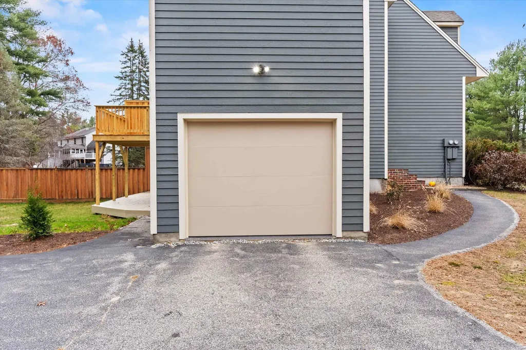 4 Quincy Road Londonderry NH 03053