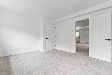 4 Quincy Road Londonderry NH 03053