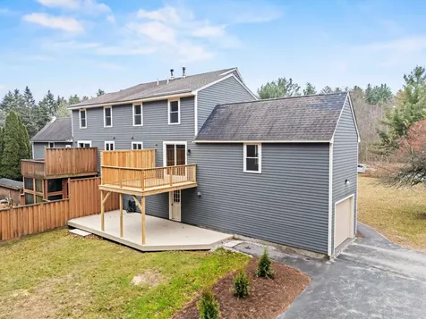 4 Quincy Road Londonderry NH 03053