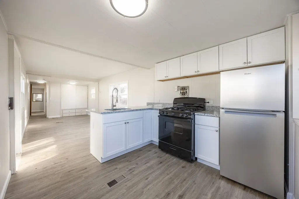 4 Rodger Road Allenstown NH 03275