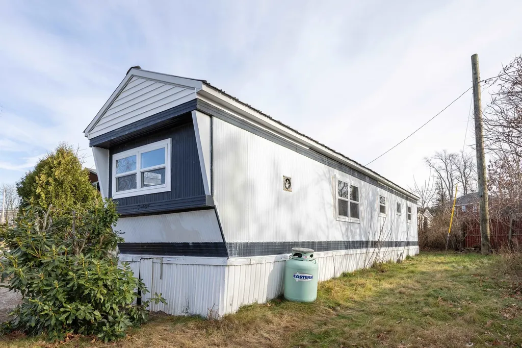 4 Rodger Road Allenstown NH 03275