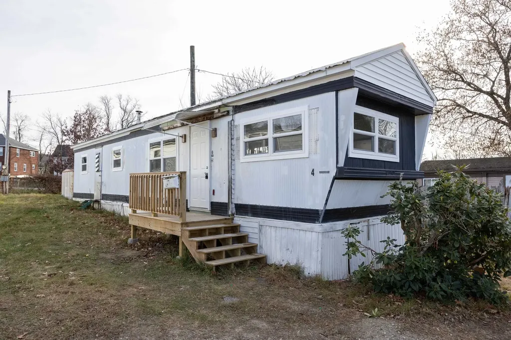 4 Rodger Road Allenstown NH 03275