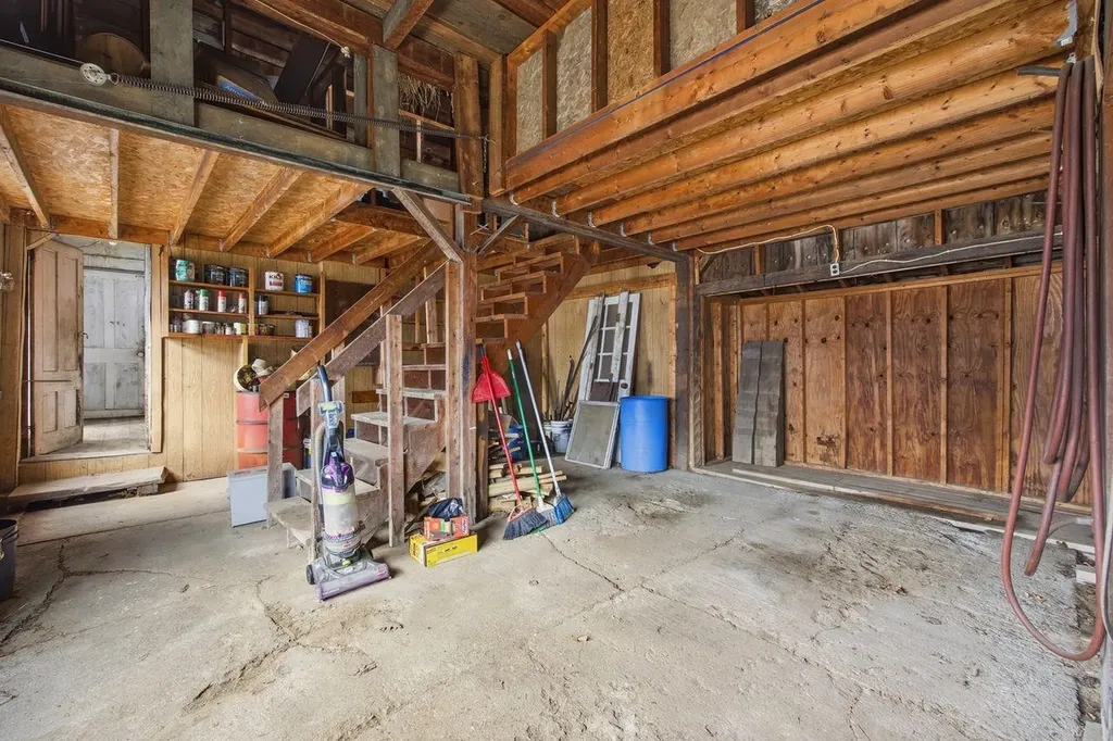 2862 Dartmouth College Highway Haverhill NH 03774