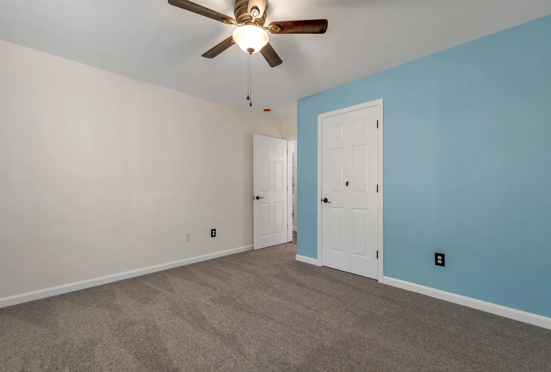 7 Cashell Lane Webster NH 03303