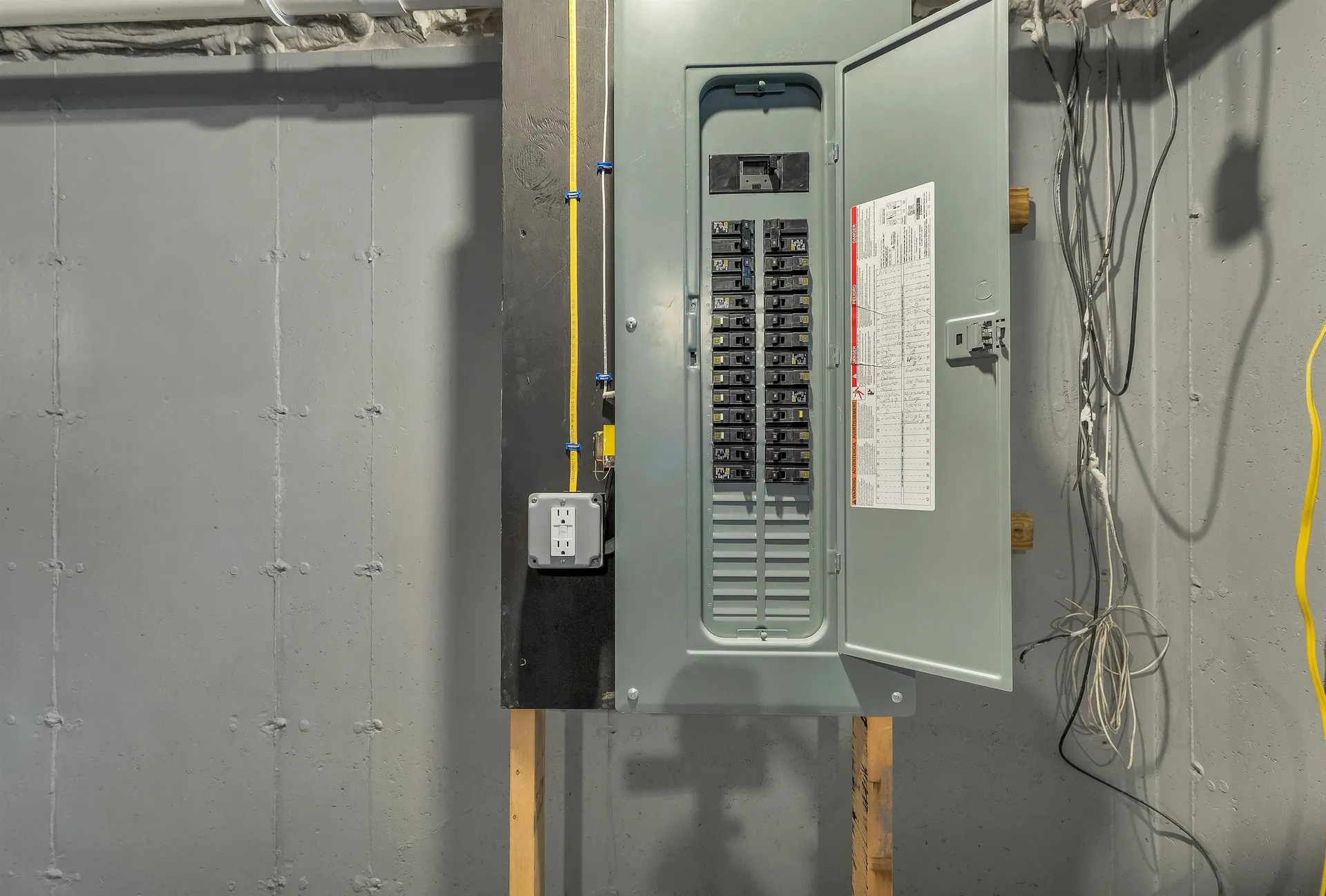 7 Cashell Lane Webster NH 03303