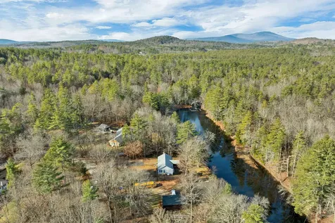 7 Cashell Lane Webster NH 03303