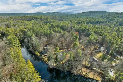 7 Cashell Lane Webster NH 03303