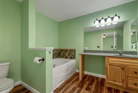 7 Cashell Lane Webster NH 03303