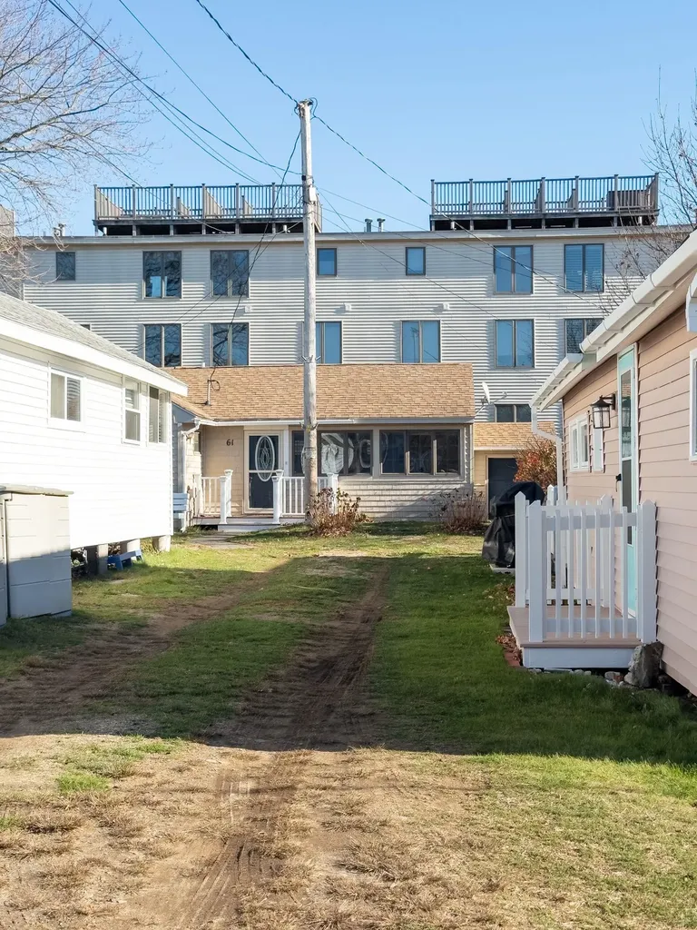 61 Acorn Road Hampton NH 03842