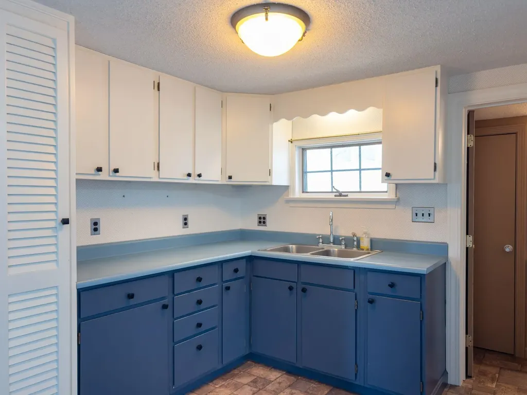 61 Acorn Road Hampton NH 03842