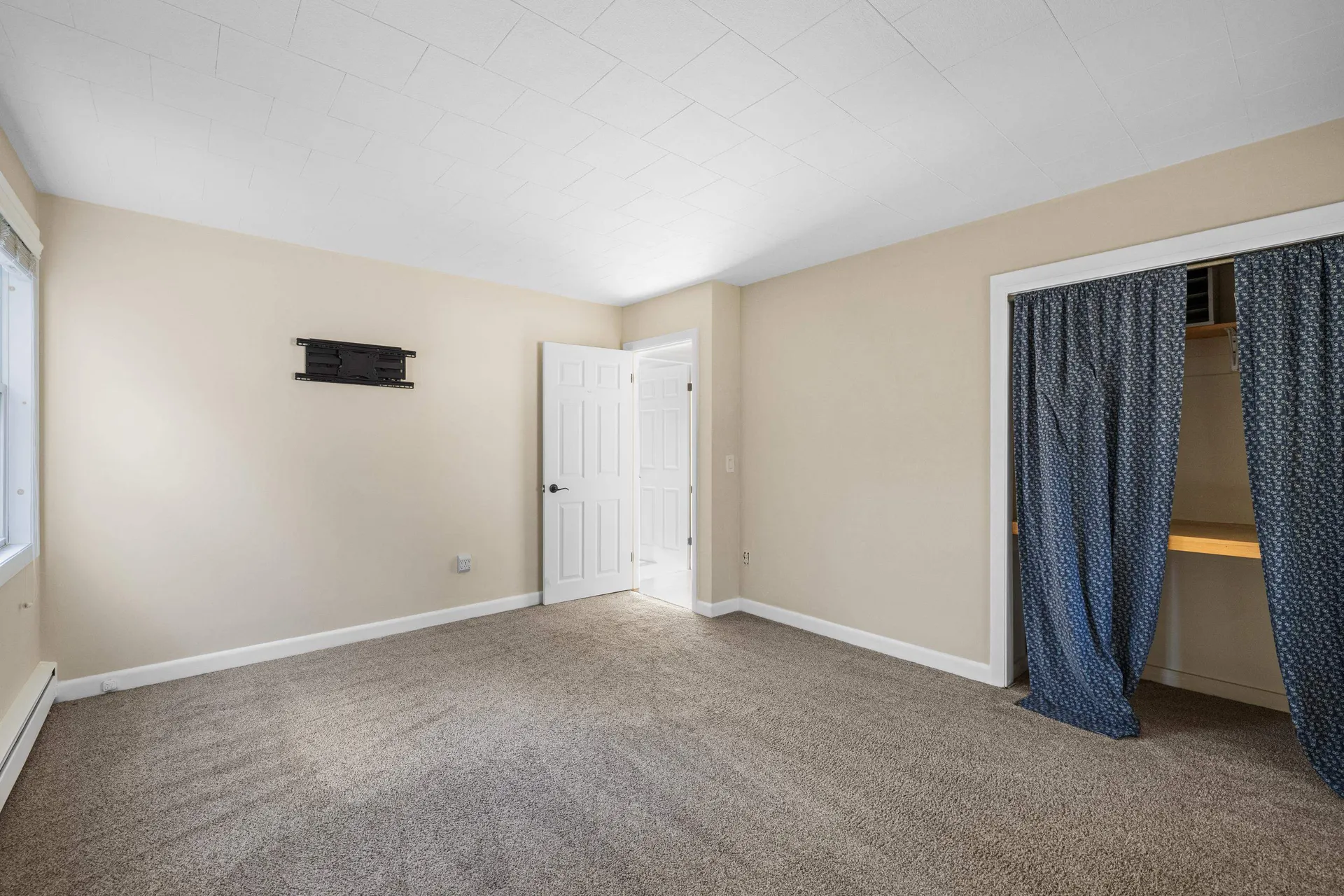 453 Route 101 Bedford NH 03110