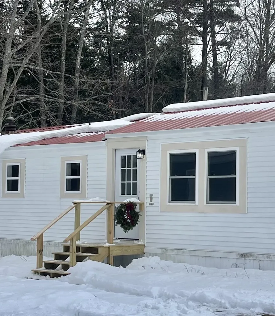 343 Old Lake Shore Road Gilford NH 03249
