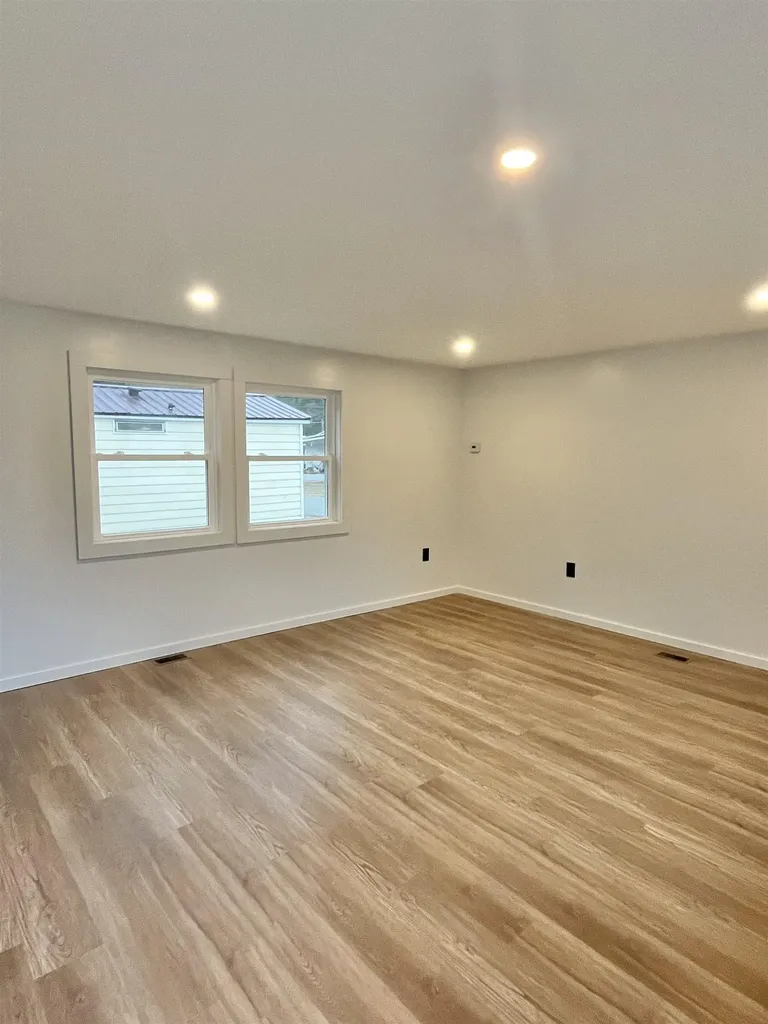 343 Old Lake Shore Road Gilford NH 03249