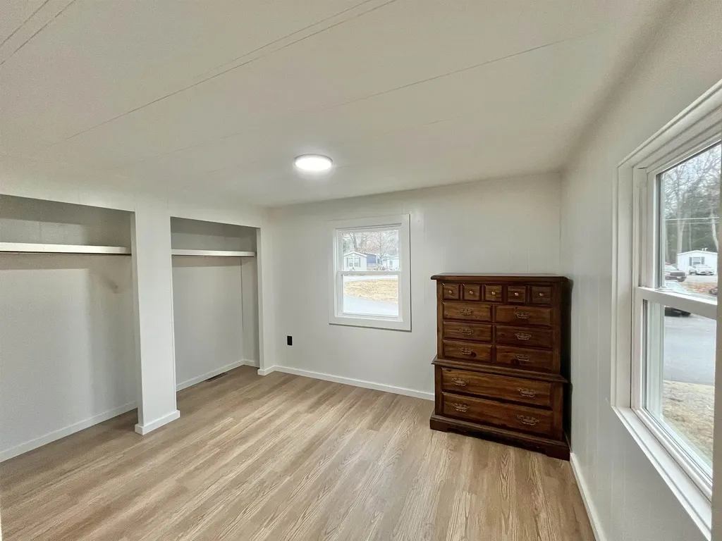 343 Old Lake Shore Road Gilford NH 03249