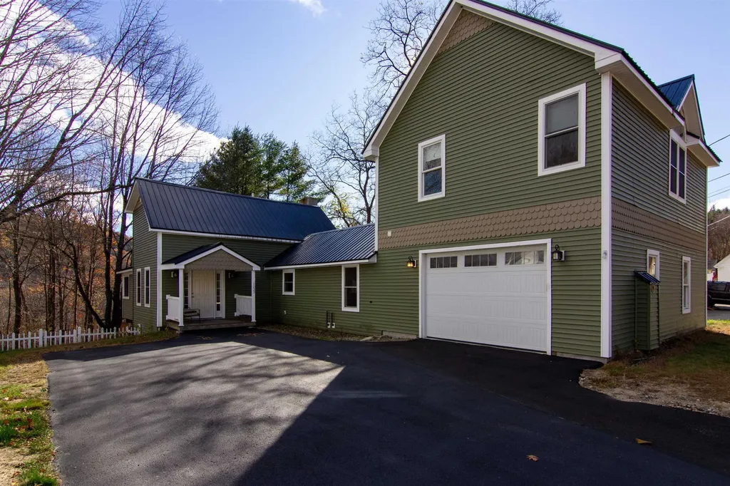 1033 Daniel Webster Highway Woodstock NH 03293