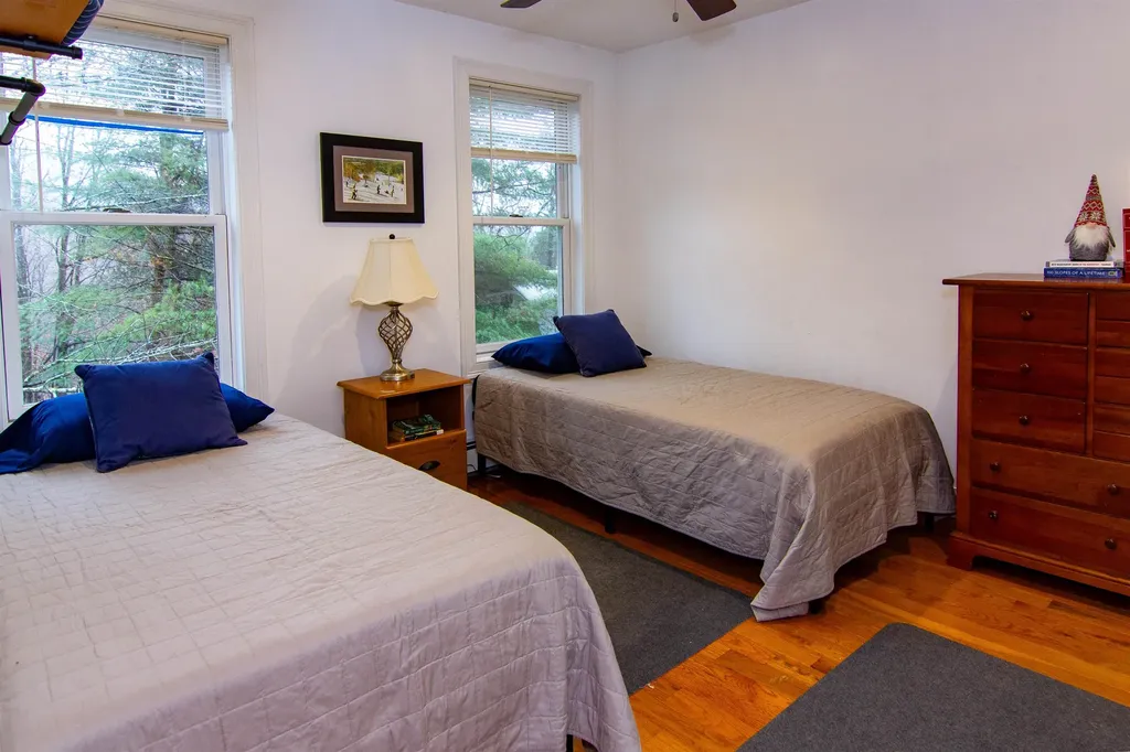 1033 Daniel Webster Highway Woodstock NH 03293
