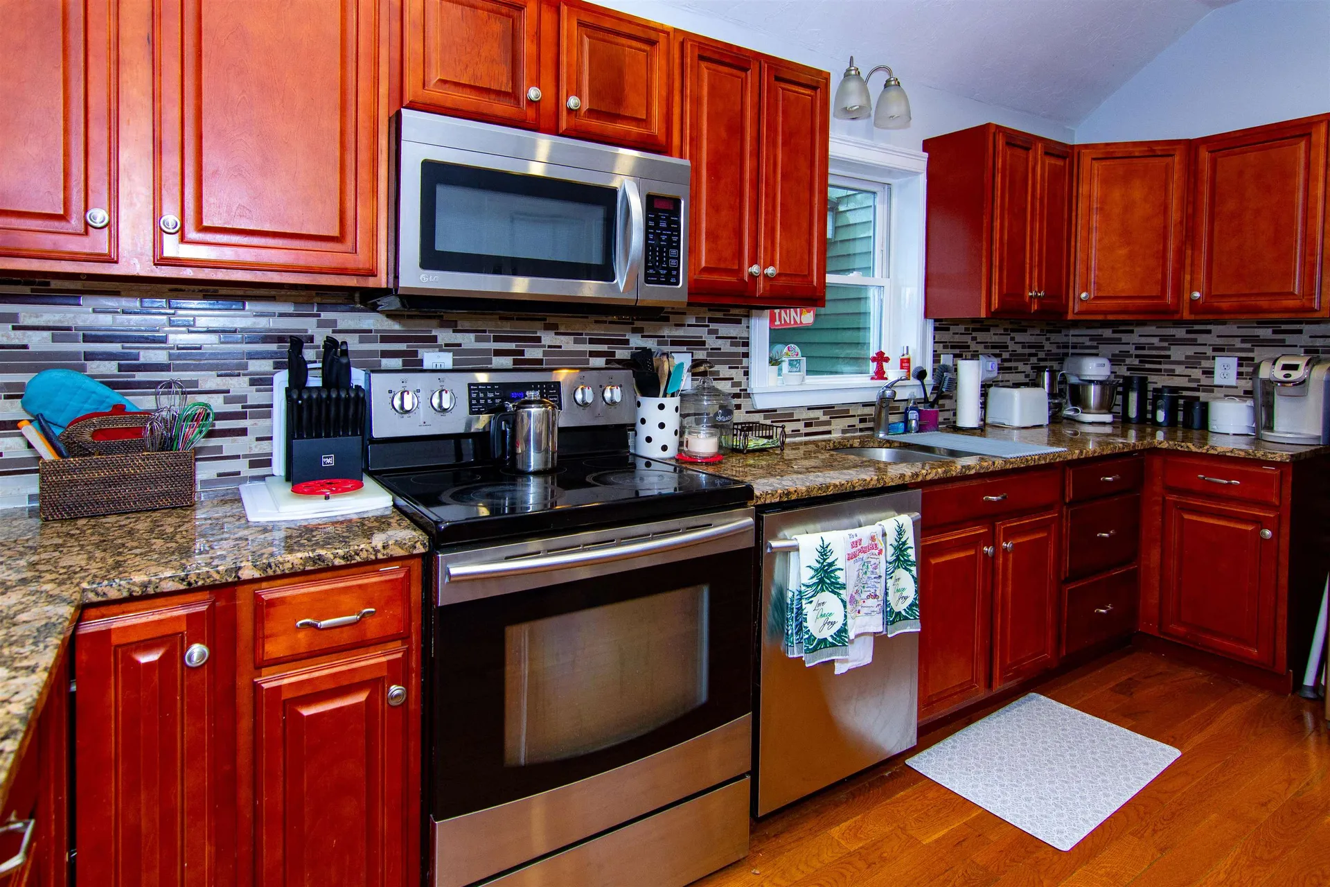 1033 Daniel Webster Highway Woodstock NH 03293