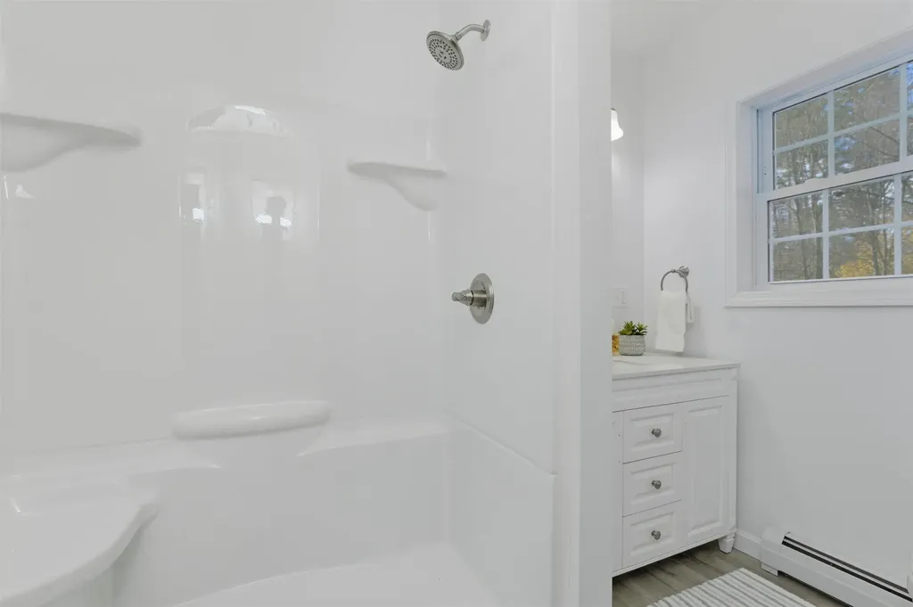 32 Boynton Road Meredith NH 03253