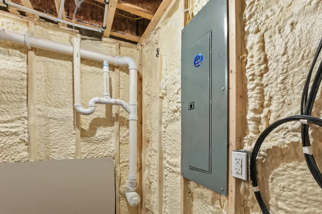 32 Boynton Road Meredith NH 03253