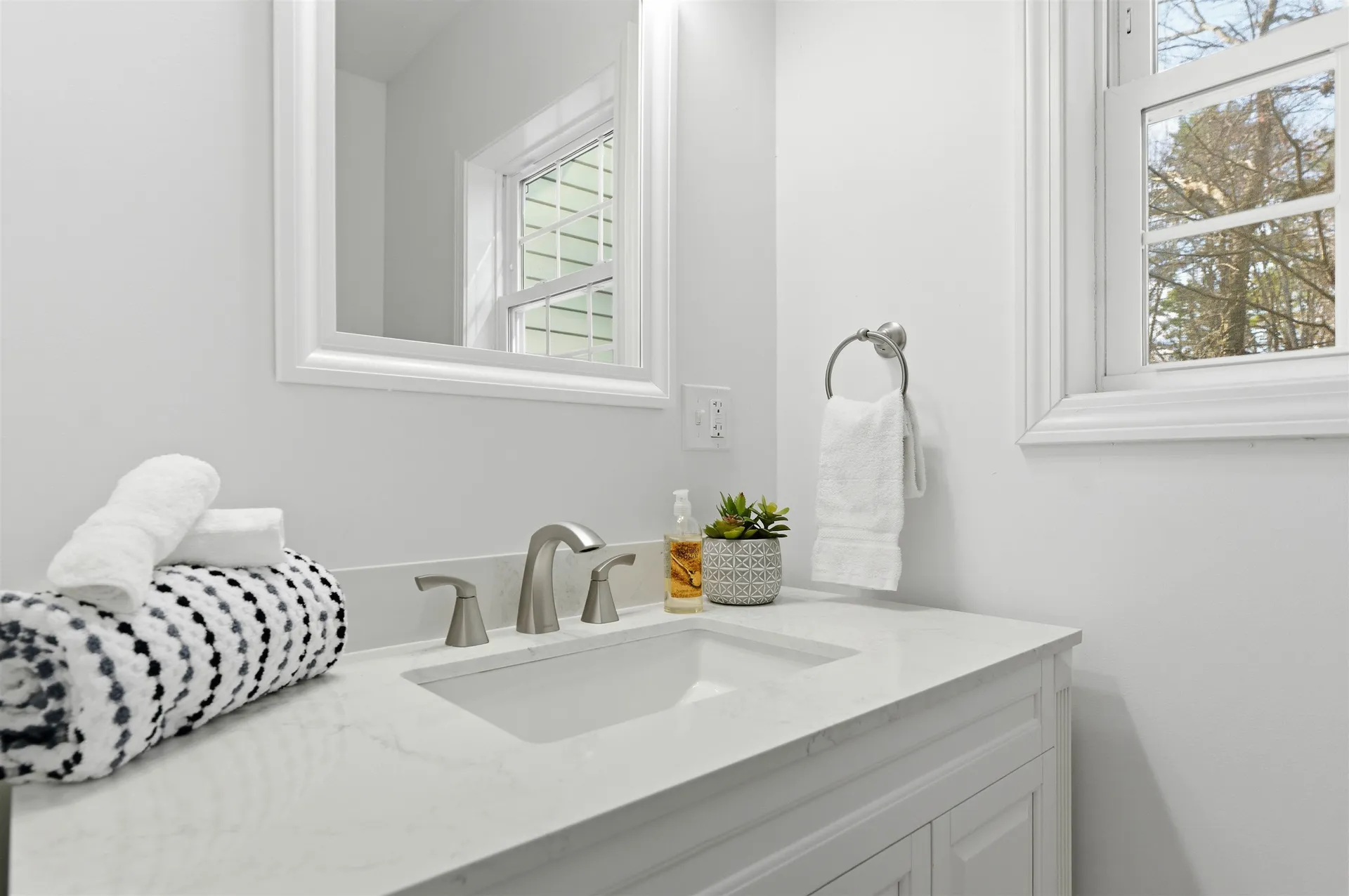 32 Boynton Road Meredith NH 03253