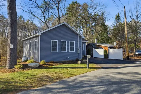 32 Boynton Road Meredith NH 03253