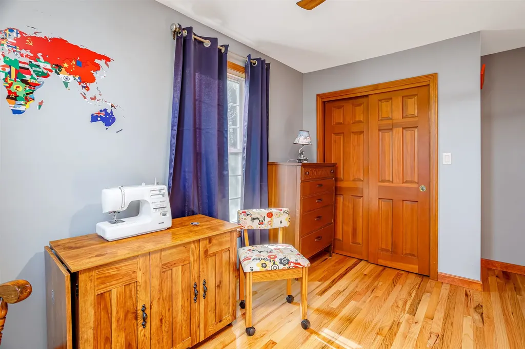 7 Robert Drive Nashua NH 03063