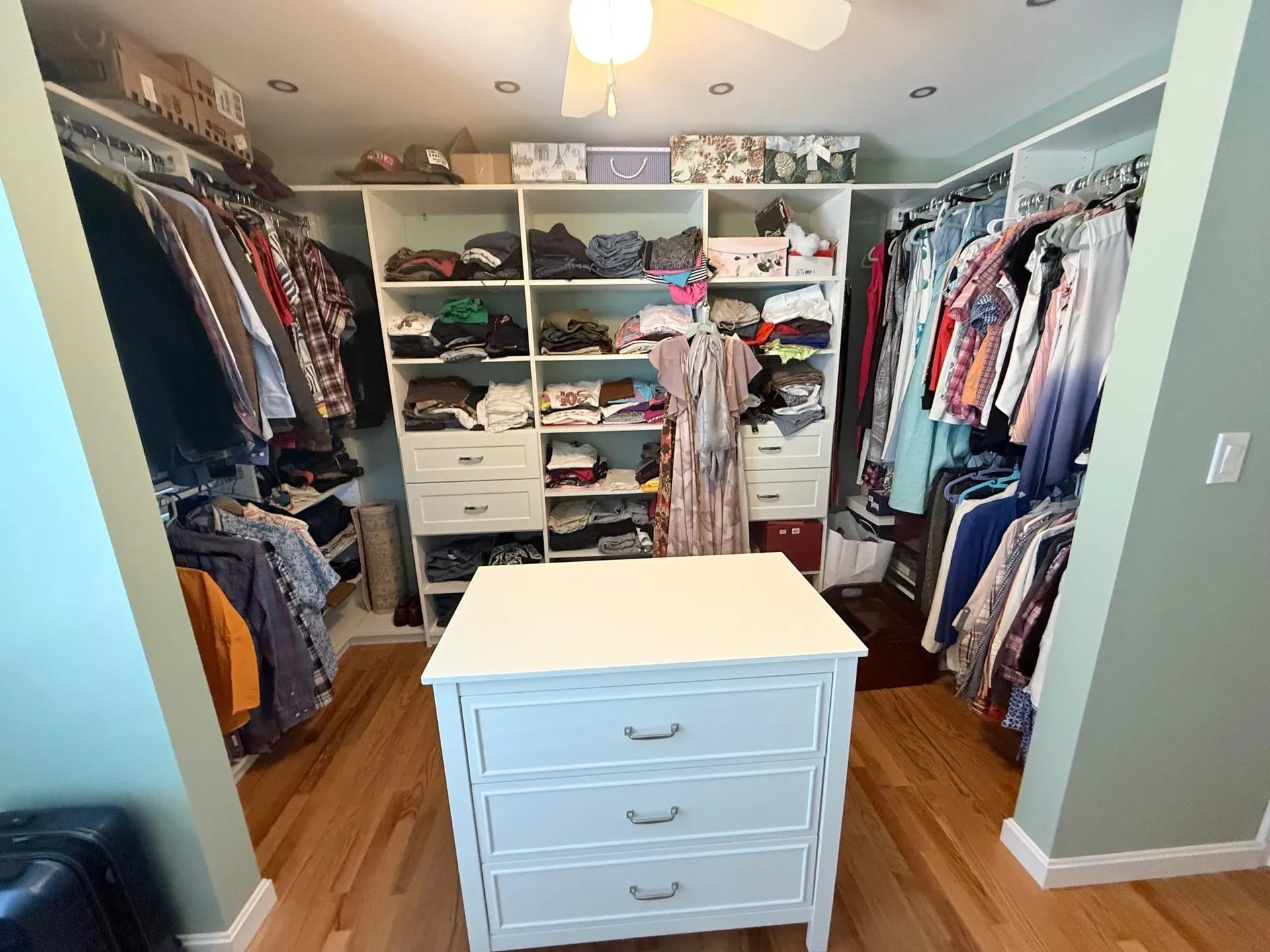 7 Robert Drive Nashua NH 03063