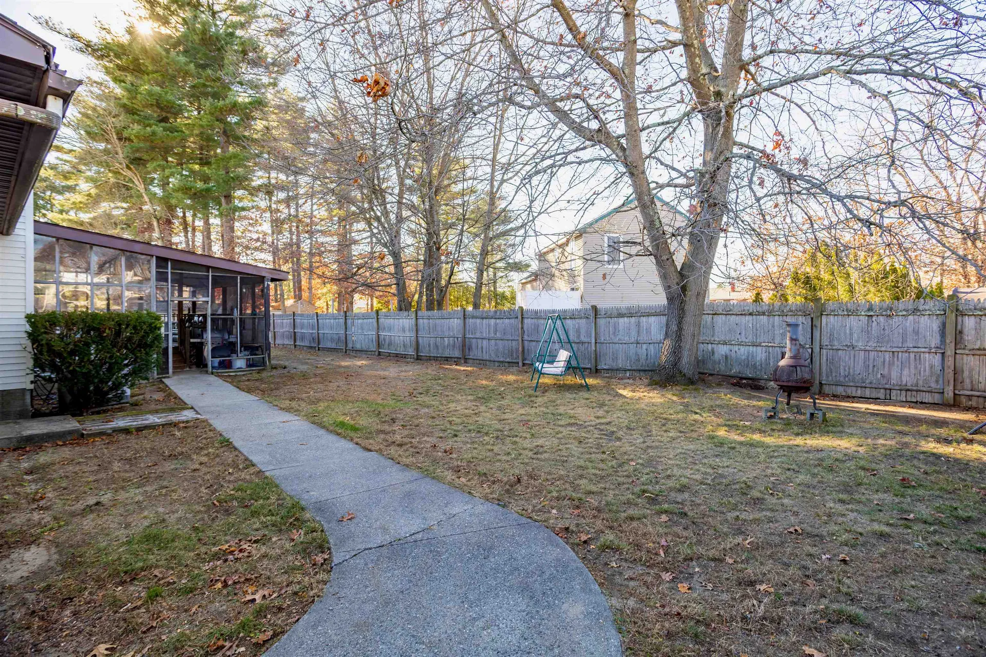 7 Robert Drive Nashua NH 03063