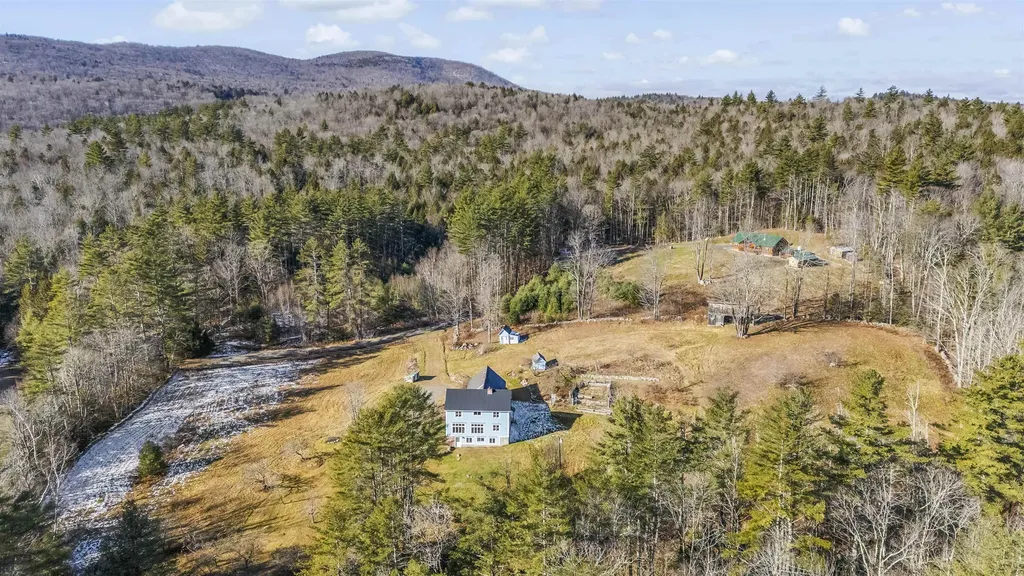 42 Blackberry Lane Jamaica VT 05343