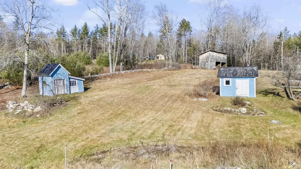 42 Blackberry Lane Jamaica VT 05343