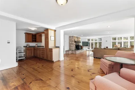 42 Blackberry Lane Jamaica VT 05343