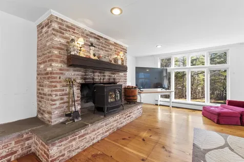 42 Blackberry Lane Jamaica VT 05343