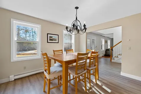 31 Moulton Avenue Greenland NH 03840-2309