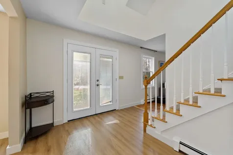 31 Moulton Avenue Greenland NH 03840-2309