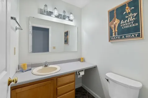 31 Moulton Avenue Greenland NH 03840-2309