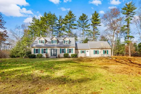 31 Moulton Avenue Greenland NH 03840-2309