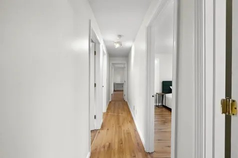 31 Moulton Avenue Greenland NH 03840-2309