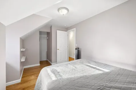 31 Moulton Avenue Greenland NH 03840-2309