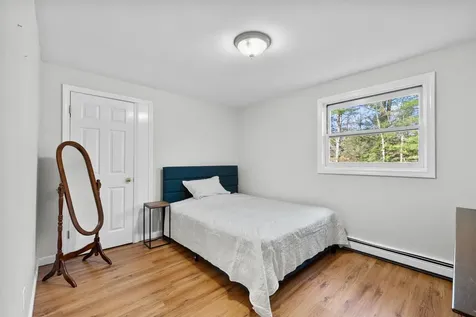 31 Moulton Avenue Greenland NH 03840-2309