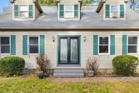 31 Moulton Avenue Greenland NH 03840-2309