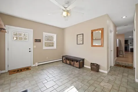 31 Moulton Avenue Greenland NH 03840-2309