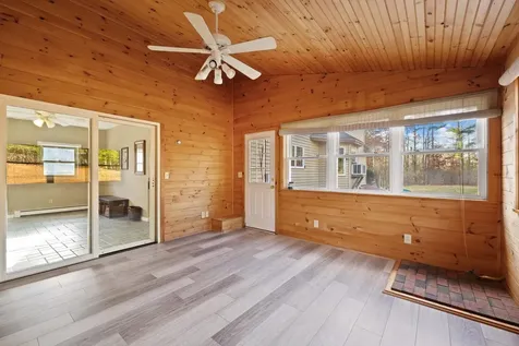 31 Moulton Avenue Greenland NH 03840-2309