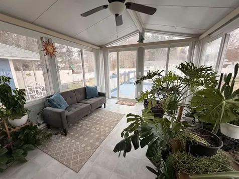 18 Stanton Court Keene NH 03431