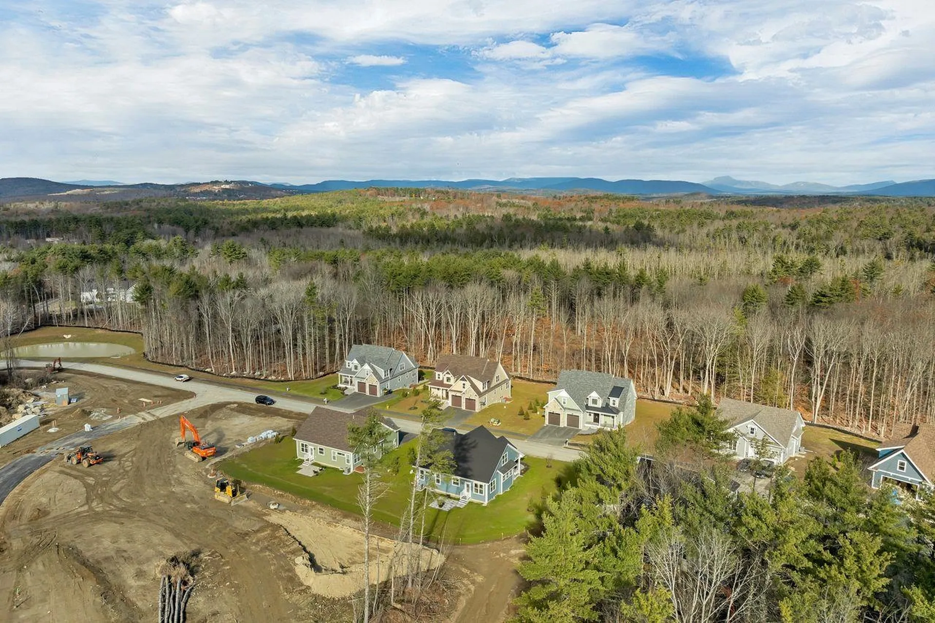 44 Lady Walsingham Way Laconia NH 03246