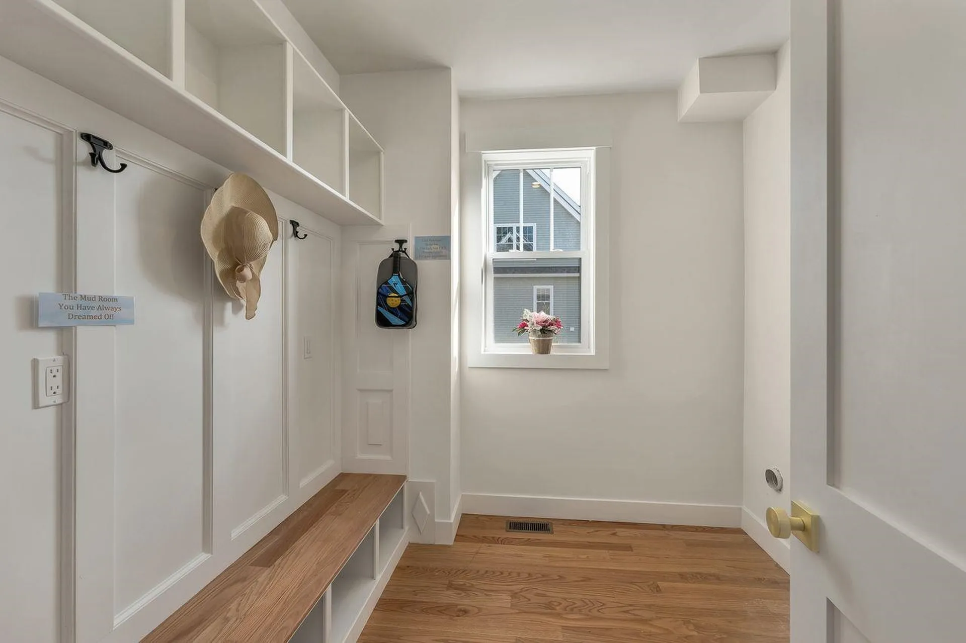 44 Lady Walsingham Way Laconia NH 03246